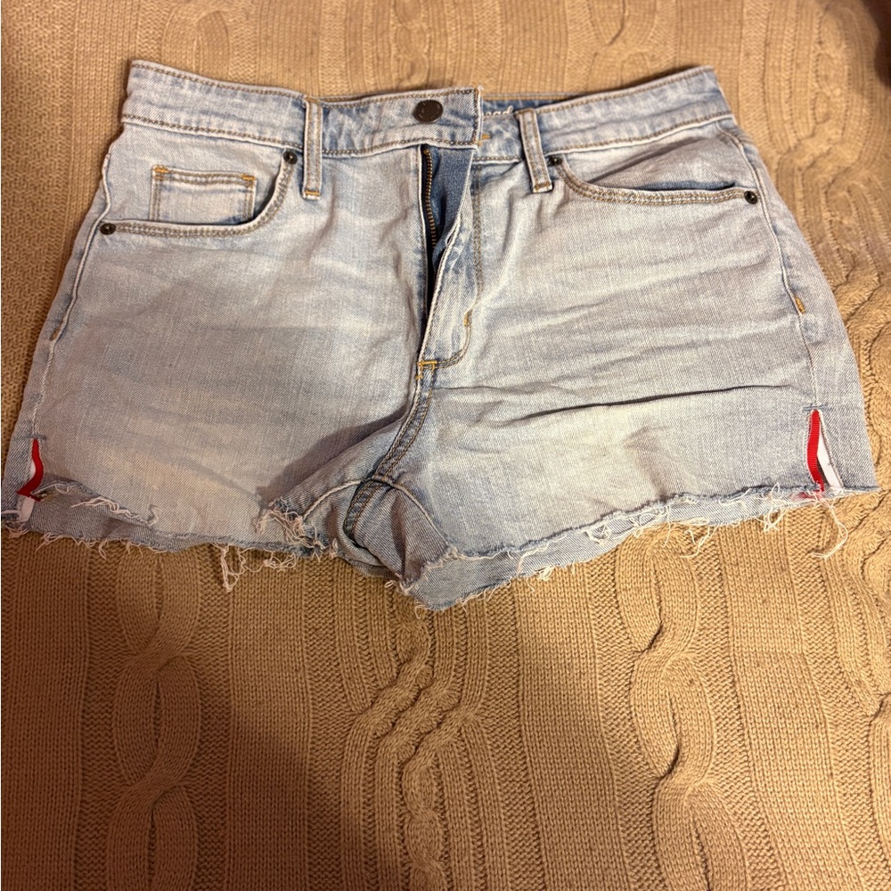 Universal Thread Light Wash Jean Shorts